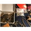 Image 5 : Junk Jewelry and Jewelry Repair Lot - Over 200 pieces  (116157)