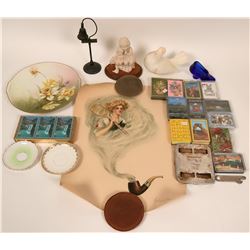 Antiques and Collectibles Lot  (116178)