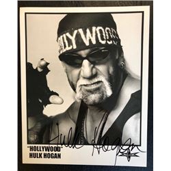 HOLLYWOOD HULK HOGAN SIGNED 8 X 10
