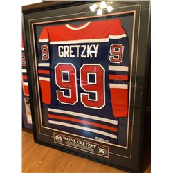 CUSTOM FRAMED WAYNE GRETZKY CCM VINTAGE SIGNED OILERS JERSEY (WG COA)