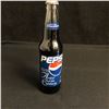 Image 2 : COMMEMORATIVE PEPSI BOTTLE - ELVIS PRESLEY (1999)