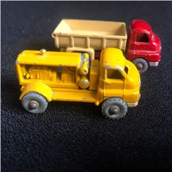 VINTAGE HIGH GRADE LESNEY CAR LOT