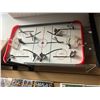 Image 3 : LOT OF 2 VINTAGE TABLE TOP HOCKEY GAMES