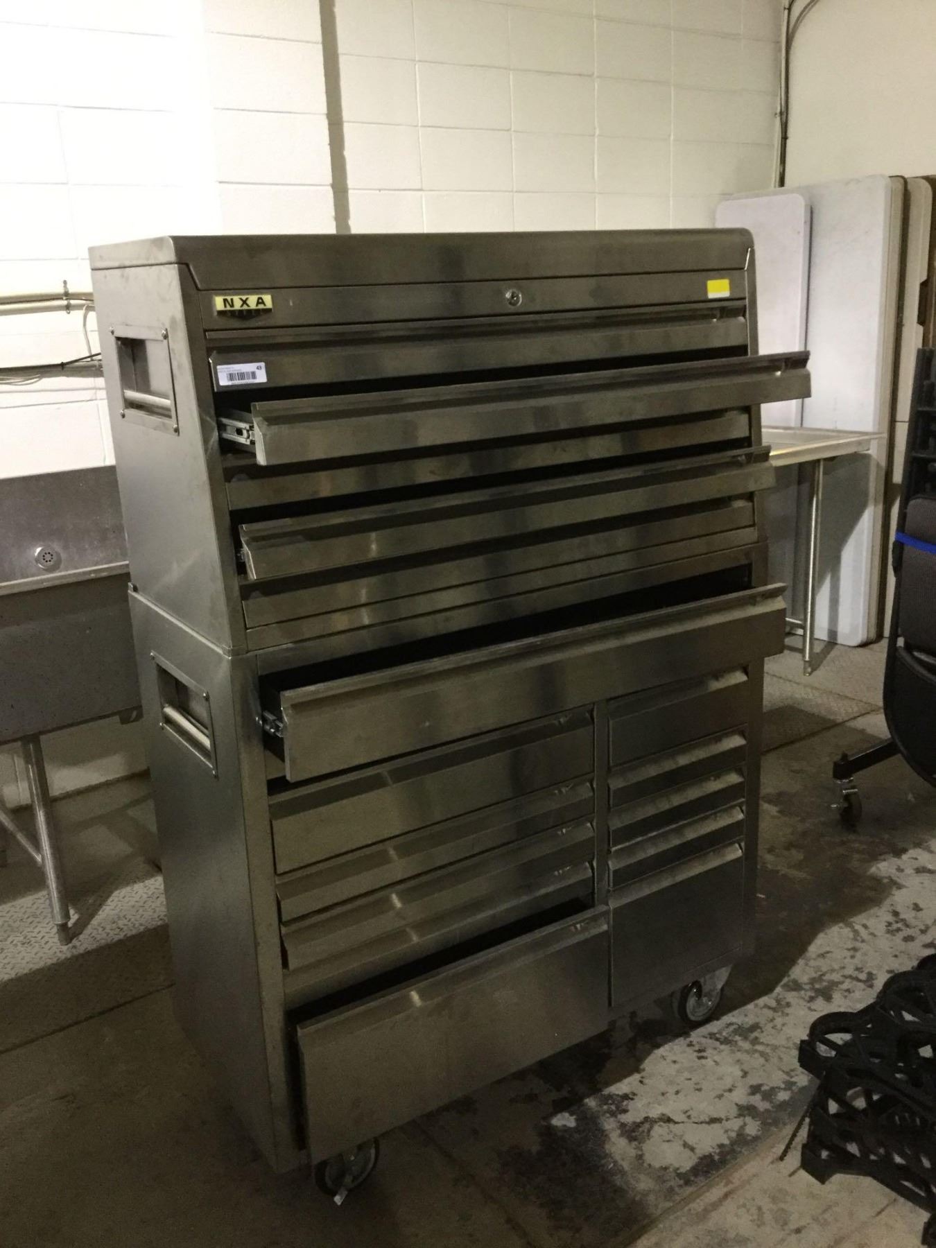 Nxa steel tool chest Clearance