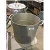 Image 1 : 32 QT Steel Pot