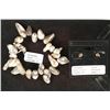 Image 2 : FRESH WATER PEARL BRACELET AND EARRINGS SET