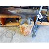Image 2 : APPROX 80 LB ANVIL ON WOOD BASE