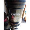 Image 3 : 3 PAILS OF UFA AW32 HYDRAULIC OIL & 1 PAIL OF ESSO EXTRA 15W40 OIL
