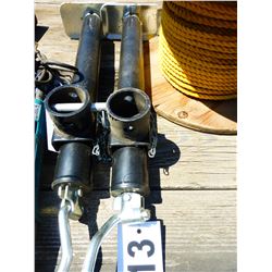 2 TRAILER/IMPLEMENT JACKS