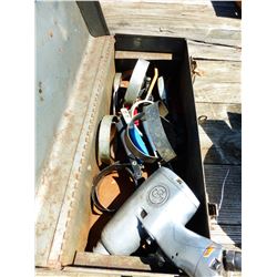 GREY METAL TOOLBOX & CONTENTS