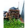 Image 3 : PILE OF SCRAP STEEL & WOOD FROM WELDING TABLE TO THE DOOR
