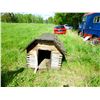 Image 1 : WOOD DOG HOUSE