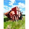 Image 5 : MASSEY FERGUSON 510 WESTERN SPECIAL COMBINE (DAMAGED)