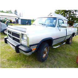 1993 DODGE 3/4 TON TRUCK (RUNNING)