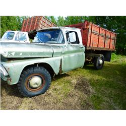 APPROX. 1960 CHEV APACHE 30 TRUCK