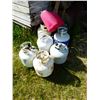 Image 1 : 7 PROPANE TANKS & GERRY CAN