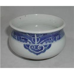 Nice 19th c. Chinese blue and white pot #940309