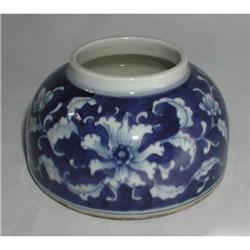 Antique Chinese 19th c. blue and white #940311