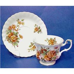 ROYAL ALBERT~Cup & Saucer*CENTENNIAL ROSE  #940547