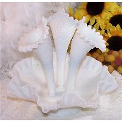 Fenton Diamond Lace Milk Glass 3 Horn Epergne #940753