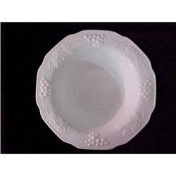 Colony Harvest/ Indiana Milk Glass Soup/ Cereal #940878