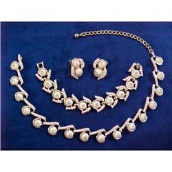 Kramer Necklace, Bracelet, and Earrings #940926