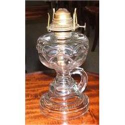 PEANUT PATTERN 6 1/2" TALL HAND OIL LAMP LATE #942065