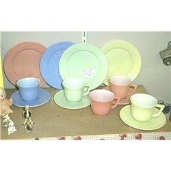 EARLY 1950S CHILD'S PLATONITE 13 PIECE PARTY #942152