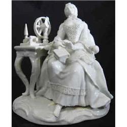 Figurine Sleeping Lady Beehive Mark #942490