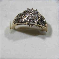 Diamond and 10k gold right hand ring #942501