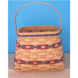 Hand Woven American Traditions Basket #942611