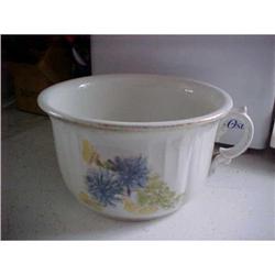 Ironstone Chamber pot; floral transfer; gold #942848
