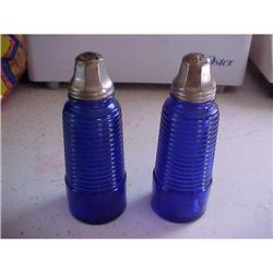 Cobalt salt & Peppers; 5.5" tall #943045