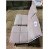 Image 2 : 2 LIGHT GREY CHAIRS