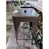Image 2 : BAR STOOL