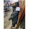 Image 2 : KODIAK BEAR STATUE DAMAGED
