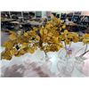 Image 2 : 3 DECORATIVE FAUX PLANTS
