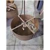 Image 2 : AKRON PENDANT HANGING CHANDELIER
