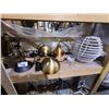 Image 2 : ASSORTED HOUSEHOLD ITEMS & LIGHTS