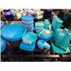 Image 2 : SHELF OF ASSORTED TUPPERWARE GOODS
