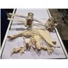 Image 1 : ASSORTED ANIMAL BONES