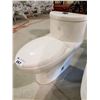 Image 1 : AMERICAN STANDARD TOILET
