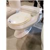 Image 1 : UNKNOWN BRAND TOILET