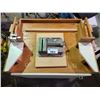 Image 2 : COMPOUND MITER SAW STAND WITH VICE