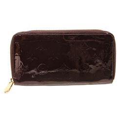 Louis Vuitton Amarante Vernis Monogram Zippy Wallet