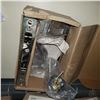 Image 2 : LARGE LOT OF COMMERCIAL DOOR CLOSERS AND LATCHES