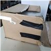 Image 1 : BOX OF WAX