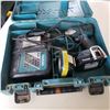 Image 2 : CASED MAKITA 18V LITHIUM ION CORDLESS IMPACT DRILL W/ CHARGER AND 2 BATTERIES
