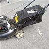 Image 8 : YARD MACHINES 21" 140 CC GAS POWERED LAWN MOWER W/ CATCHER TESTED AND WORKING