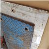 Image 2 : HEAVY STEEL PLATE AND 2 STEEL CHECK PLATE PIECES